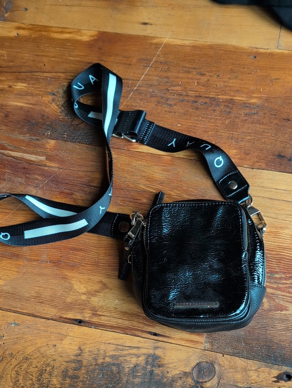 Vintage Quay Black Crossbody Camer Bag